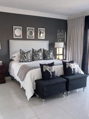La Chambre Manor House